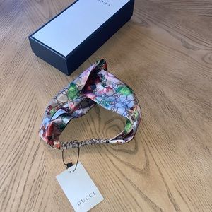 ❤️ Authentic Gucci Head band, box not included